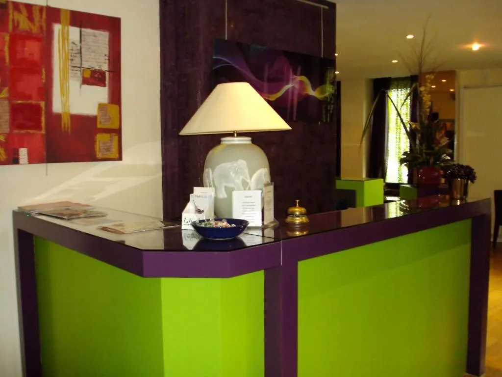 Du Parc Saint Charles 2* París