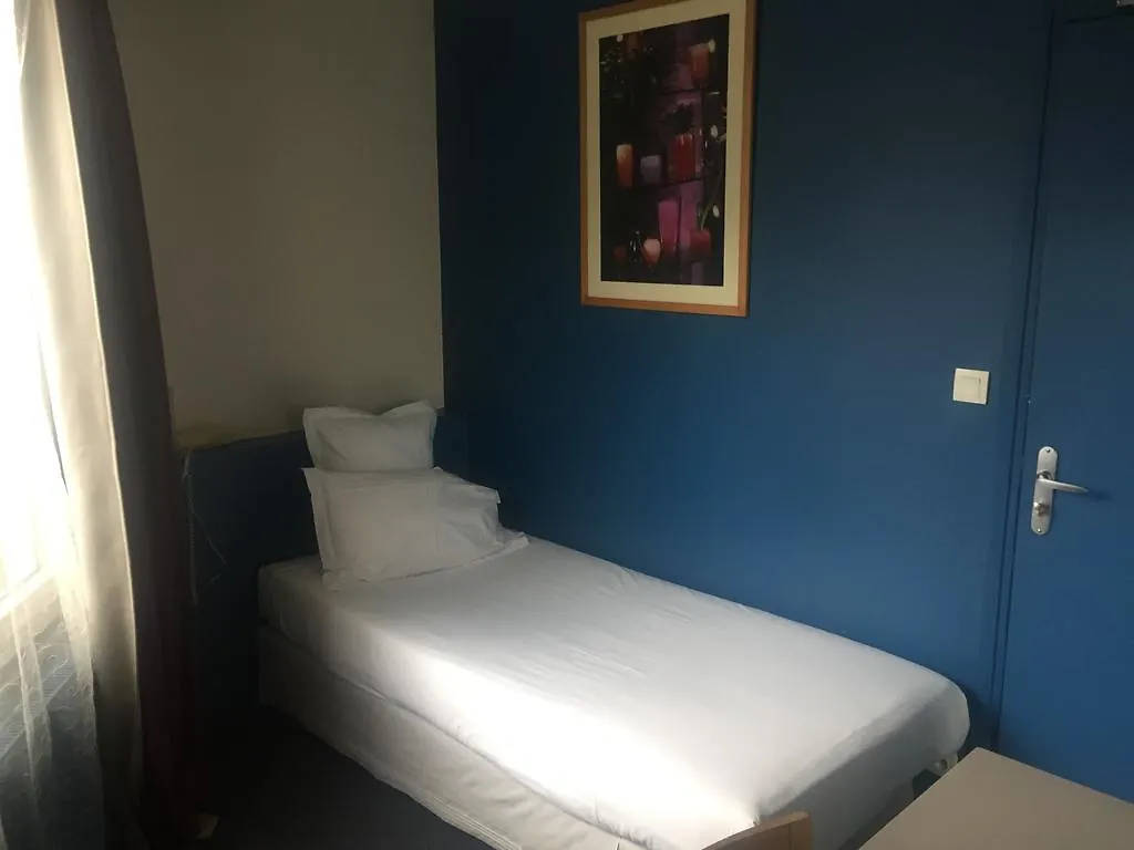 Hotel Du Parc Saint Charles Paris